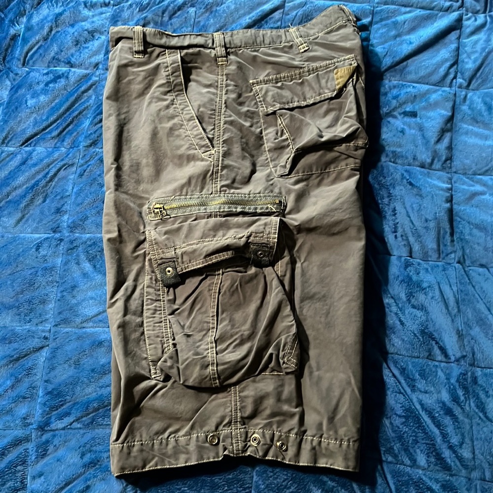 No Boundaries Cargo style Board Shorts size 36